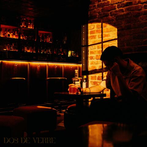 DOS DE VERRE