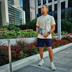 People Don't Stare At The Sky Enough