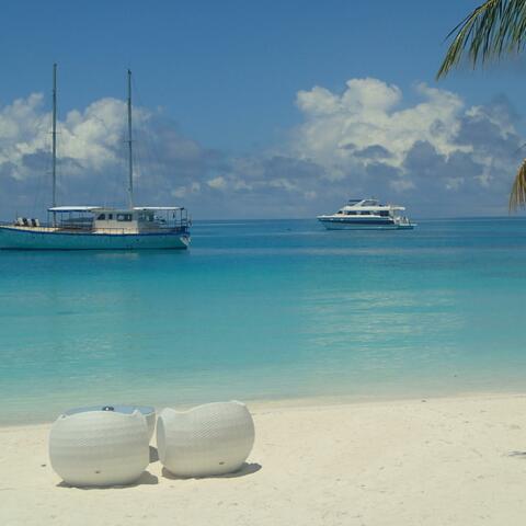 Road Deep Chill At Sandy Beach