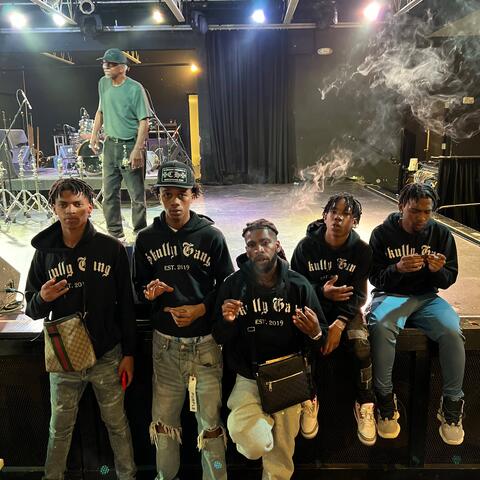 BuckN Knotz (feat. J5ive)