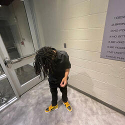 Woah (feat. Kapo) (feat. Hollo)