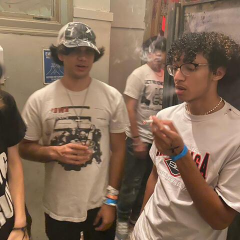 issa new year wit that dumb hoe (feat. icemop)