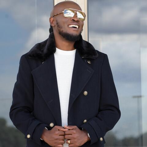 DADDY OWEN YAHWEH (feat. NAAKAYA)