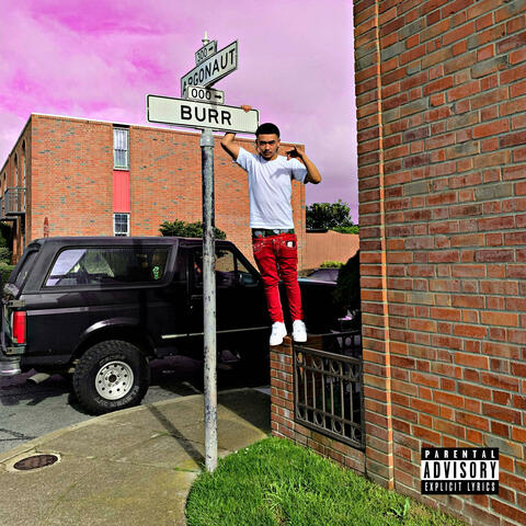 Top Hat (feat. YG Gleeko)