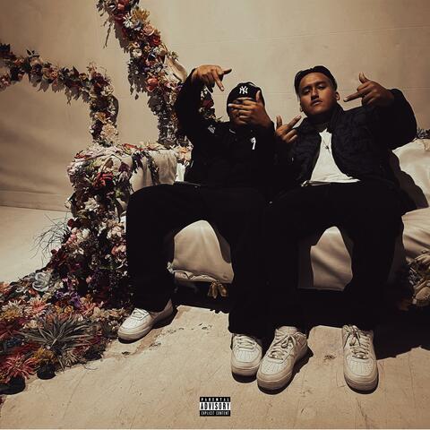 M.O.B (feat. KINGG)