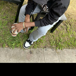 Trifflin (feat. Jaay2euce)