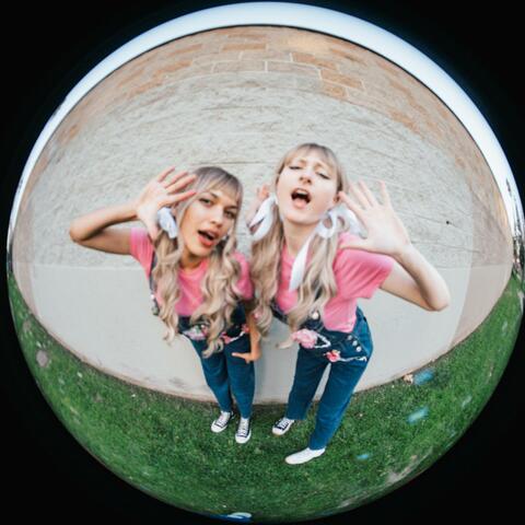 MARY-KATE AND ASHLEY