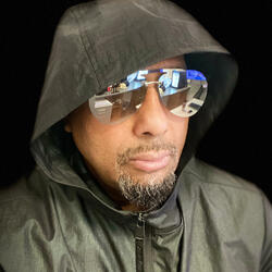 ‏وحداني alone . Alleine