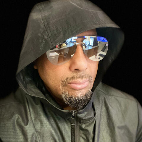 ‏وحداني  alone . Alleine  (Radio Edit)