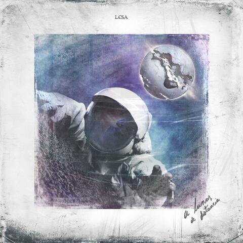 A Lunas de Distancia