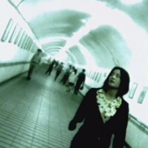 blinded (feat. heyvelli)