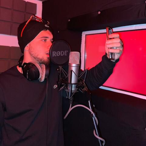 Mr Youv (feat. Y.Zololo)