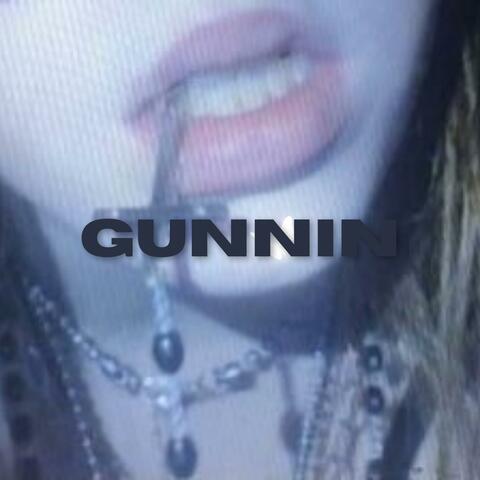 GUNNIN (feat. Wubba)