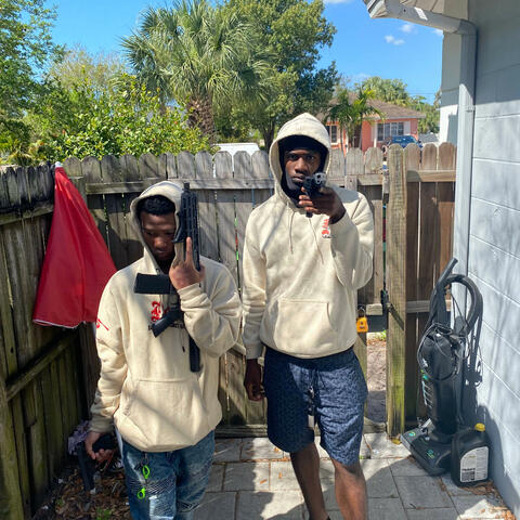 Shit won't stop (feat. Cfs tay)