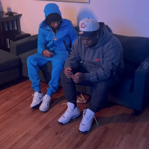 Too up (feat. Mac moo)