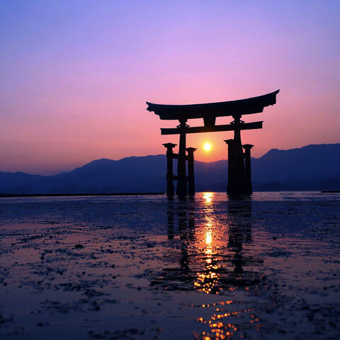 HEAVENLY GATES (MEDITATIVE & RELAXING MUSIC)