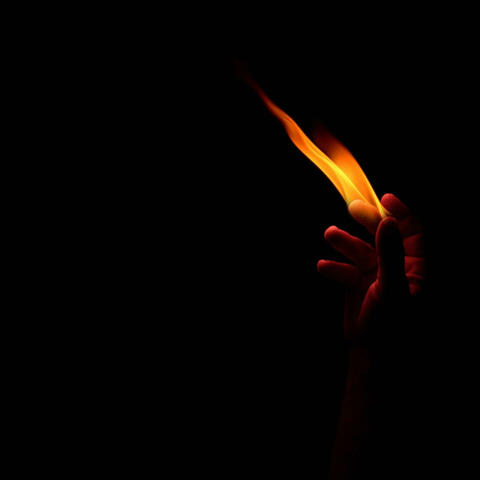 Fire In The Hand (AfroKuzulo)