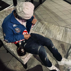 Hennessy & Dussee (feat. Ninotm)