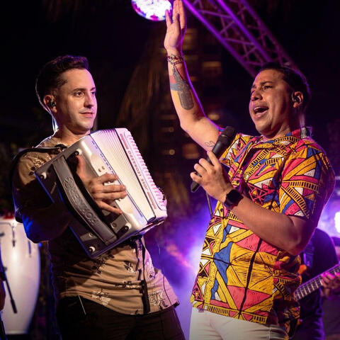 Me gustas mucho (En vivo)