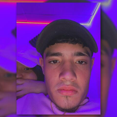 No Cree En Amores (feat. Msacchi)