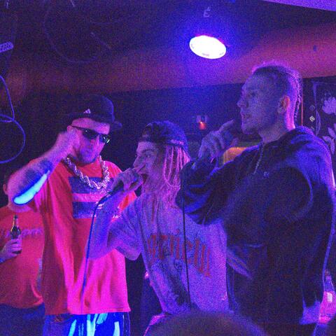 HIGH (feat. Macanache)