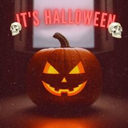 It's Halloween ☠︎︎