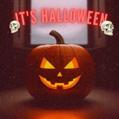 It's Halloween ☠︎︎