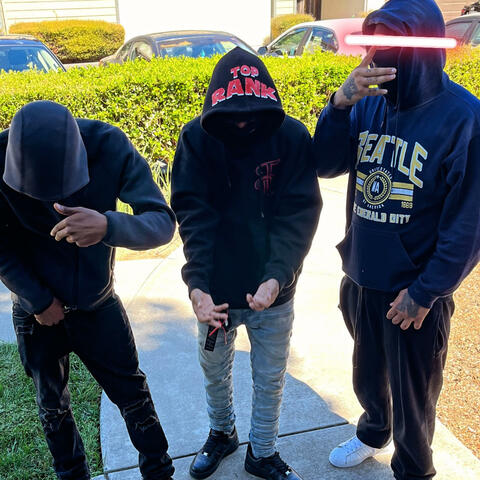 Get Low (feat. G30smackshxt)