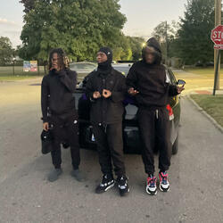 Help Me (feat. Fto Sj & Cashmade b)