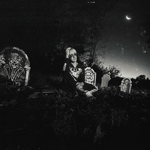 i'm dead (midnight version)