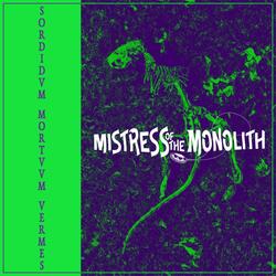 SORDIDVM MORTVVM VERMES