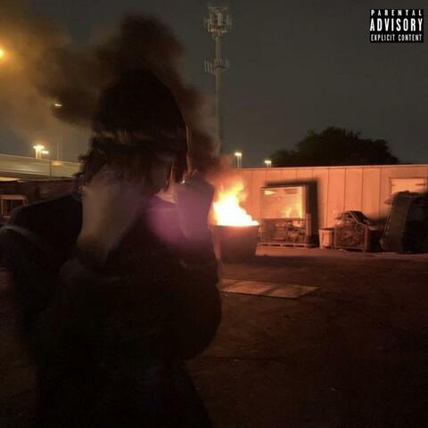 Ain't no hoe (feat. Prod.gheizi, itzavg, OL_Drixps, TheKidTJ, Die4rell, Kiddsanity, TRIPLE9 & Magxc!)