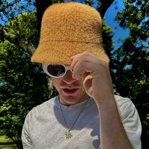 White Tee (feat. G Huncho)