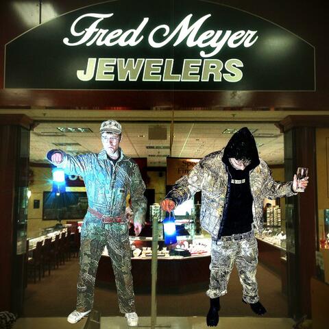 Fred Meyer Jeweler (feat. 32beb)