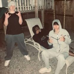 LOOSE (feat. DINGHY & ADN)