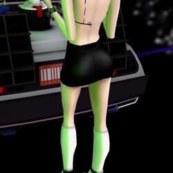 met a bad bitch at the club