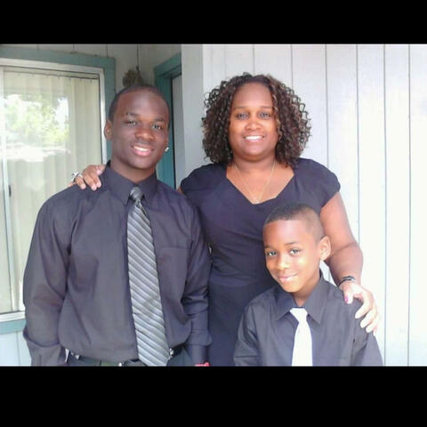 Shoutout My Mama (HBD)