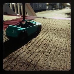 #House yzarC eniedoC