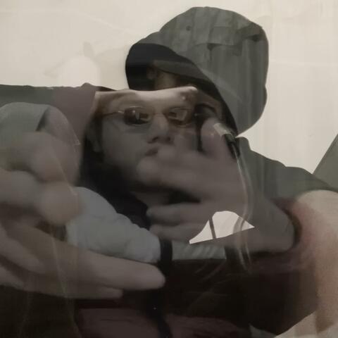 Arrestados en Shanghai (feat. Onzv)