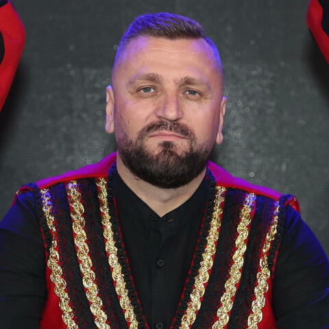 E ban zoti mire