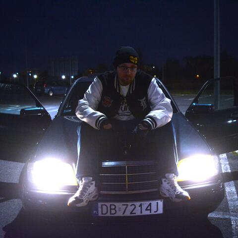 Minuta ciszy (feat. OFF Beats)