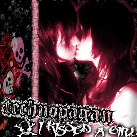 i kiSsEd a gRRRL!! (t3K^0P46N rEmix???)