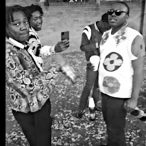 BLVCKOUT (feat. WELUVDMT & GOLDPUFF)