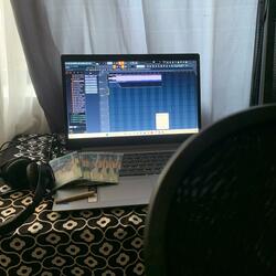 Lease!! (feat. Chubby)