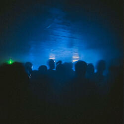 †LATE NIGHT RAVE†