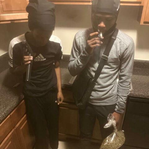 Bumper 2 Bumper (feat. Curry & L2G Lil Dan)