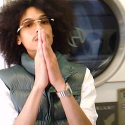 GRACE (feat. hassan)