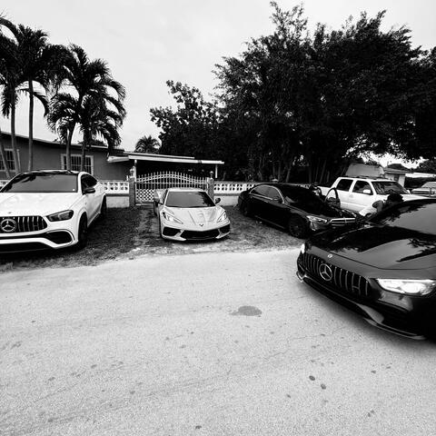 At the Box (feat. BackendzSB)