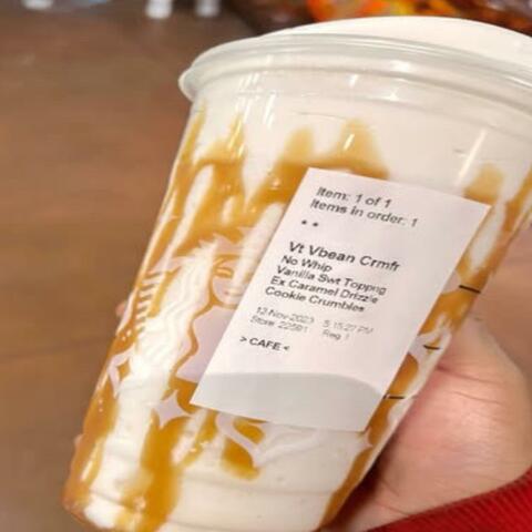 starbuckscaramelshake (feat. zodacxx & Youfien?)
