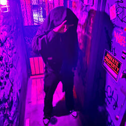 War (Sped Up) [feat. 6hunchoz]